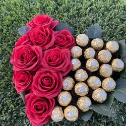 HEART SHAPED MOTHERS DAY ARRANGEMENT