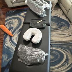 Like-New Folding Massage Table