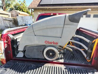 Carpet cleaning machine