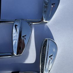 Nike Victory Red Irons 4-PW 