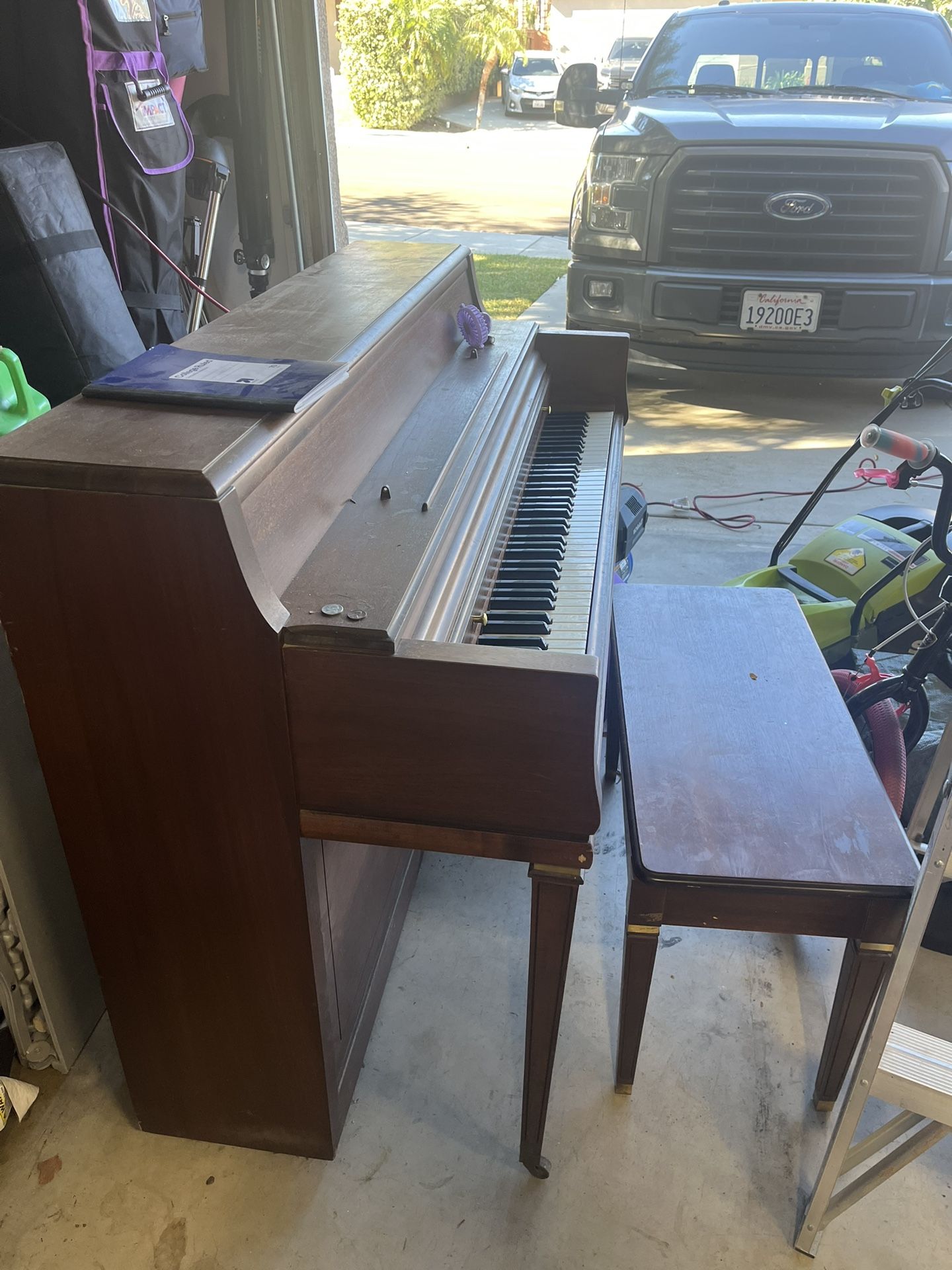 Free Vintage Piano