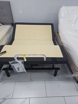 Adjustable full sizes base