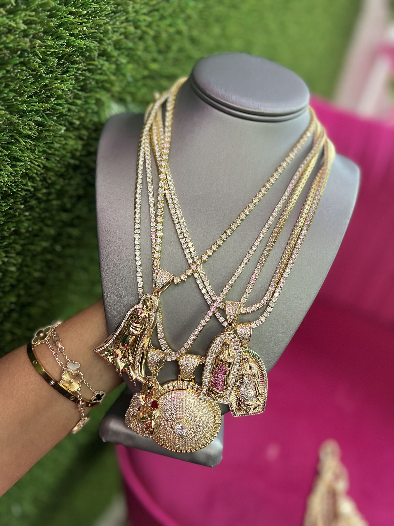 Pendant And Chain
