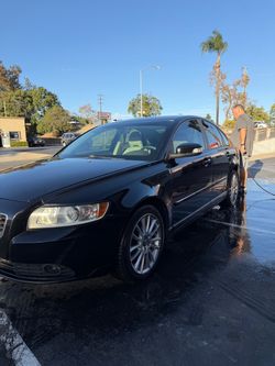 Volvo S40 Black 4-Door Sedan
