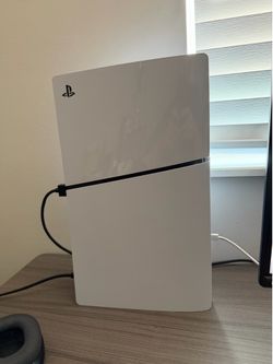 PlayStation 5 Digital Edition - FREE MONITOR INCLUDED