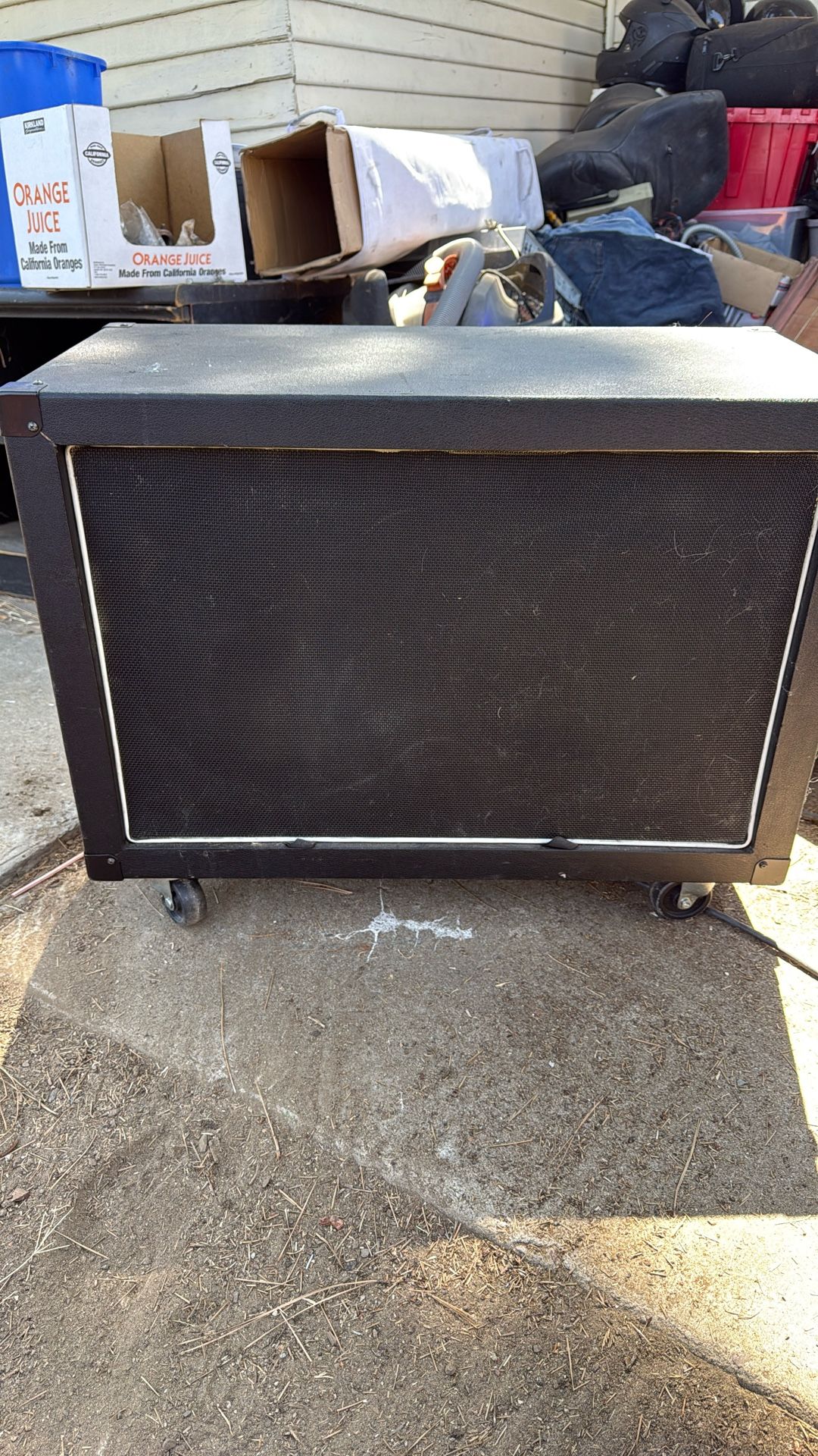 I’ve got a 212 guitar cabinet 50 bucks