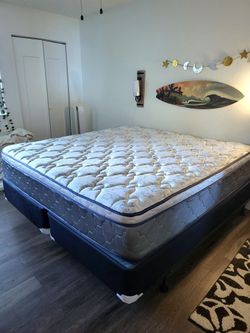 New KING PILLOW TOP MATTRESS and BOX SPRING