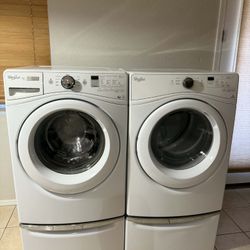Whirlpool Washer & Dryer Set (Electric)