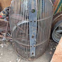 1938 PLYMOUTH GRILL!! PERFECT FOR YOUR RAT ROD!! 175'$ OBO