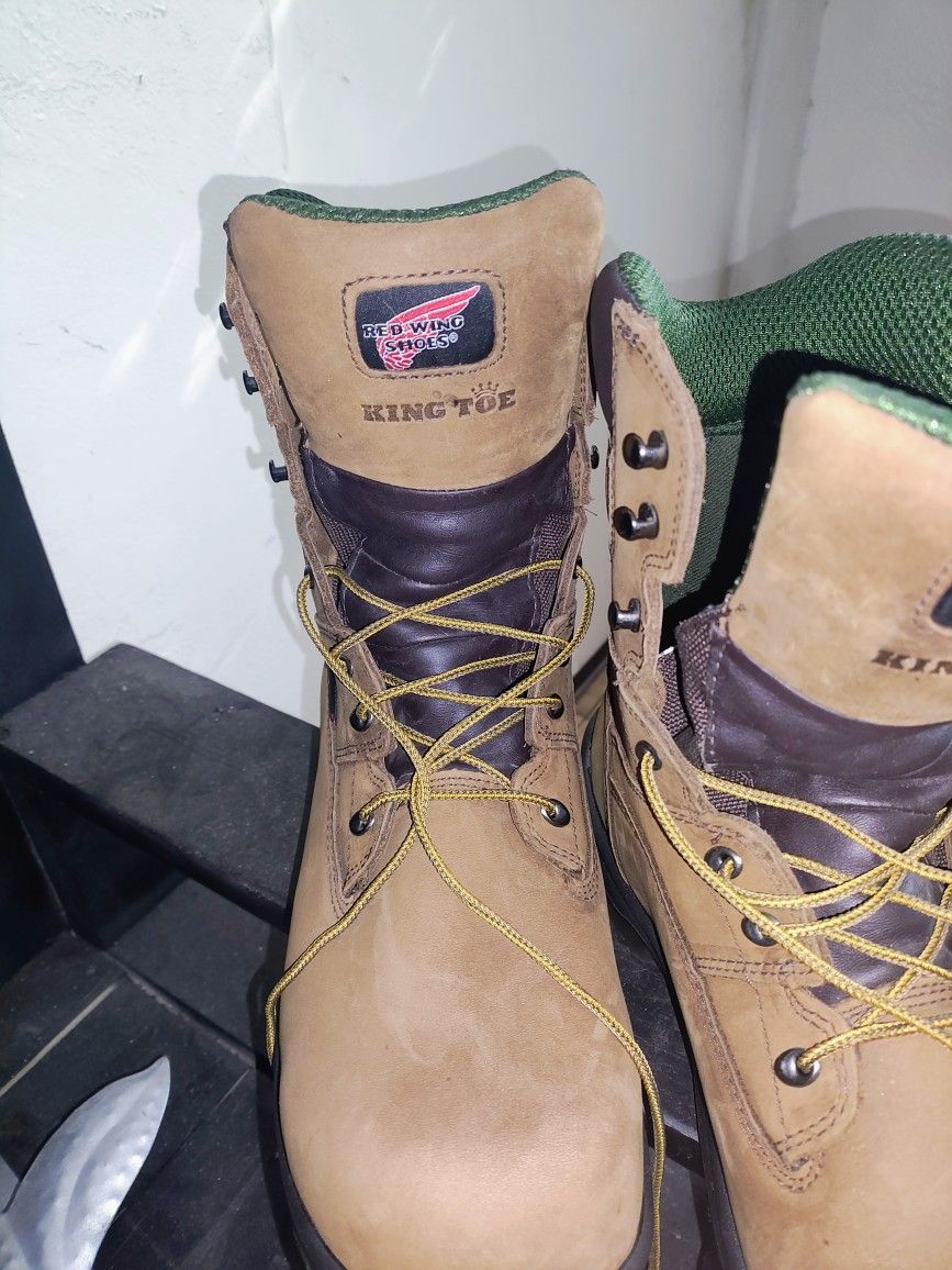 New Red Wing King Toe Boots