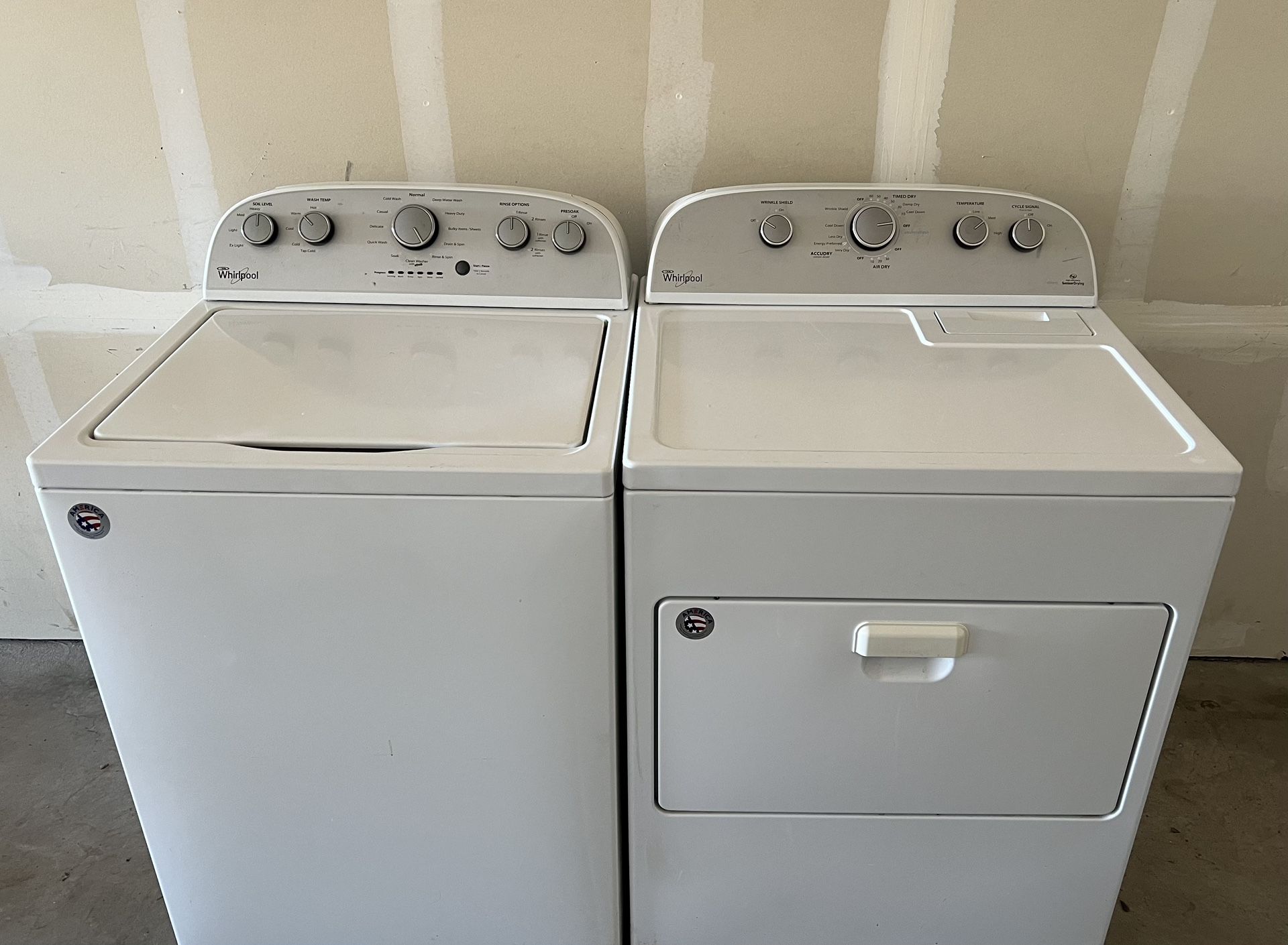 Whirlpool Washer and Dryer (delivery available)