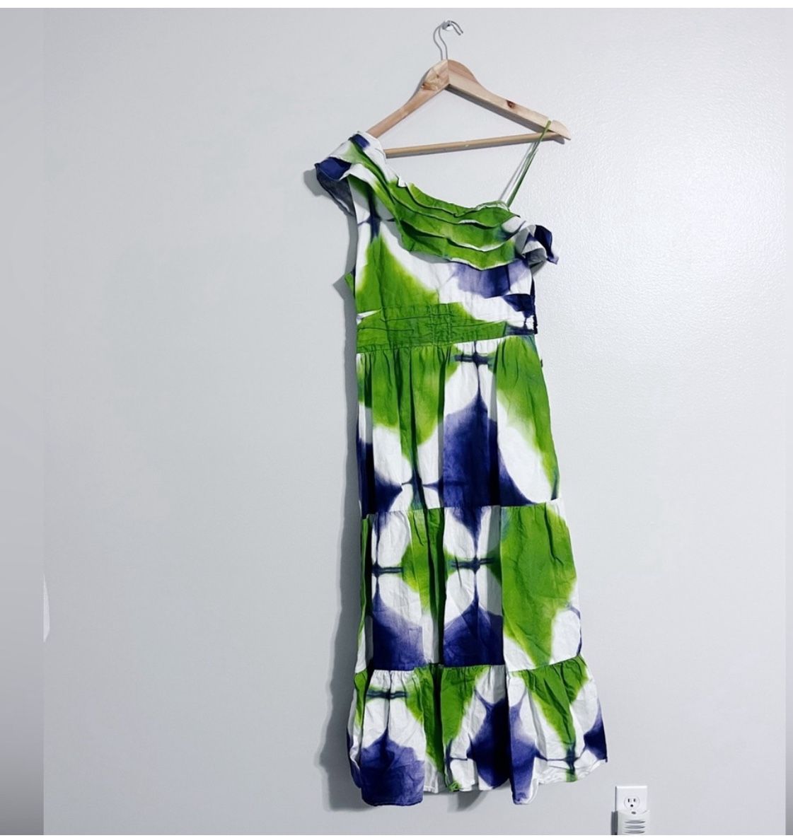 Busayo NWOT High End Maxi Dress