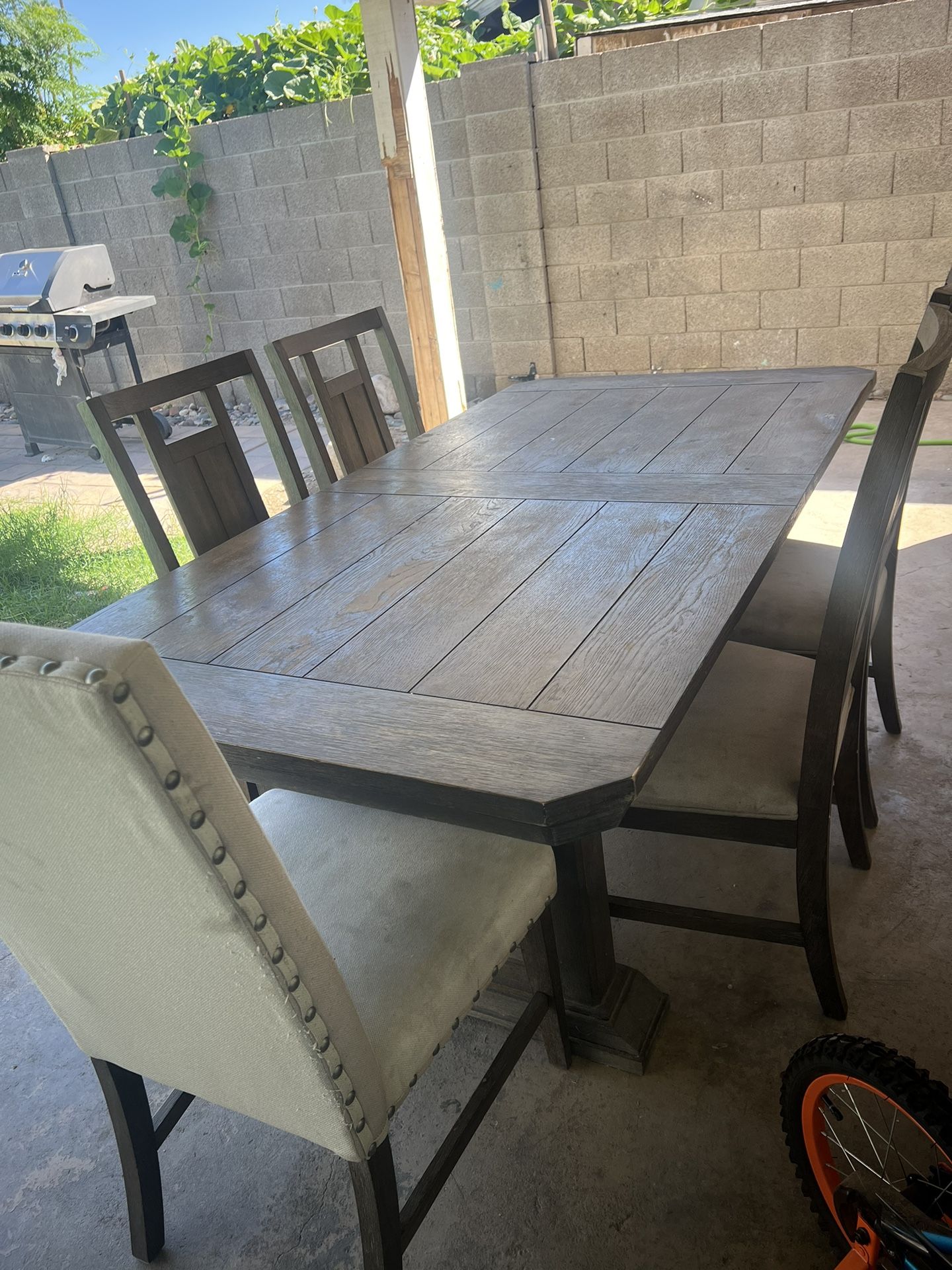 Table & 5 Chairs Includes
