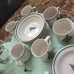 Christmas Tree Dinnerware Set – Mugs and Bowls