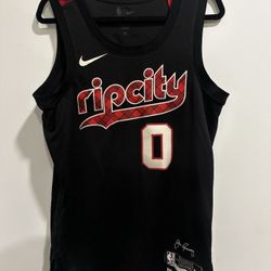 Nike Portland Trail Blazers Damian Lillard #0 City Edition Jersey Men's Medium NBA DX8517-010