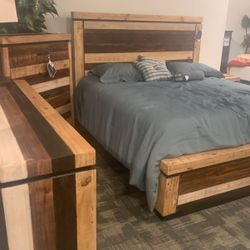 Beautiful King Or Queen Bedroom Set