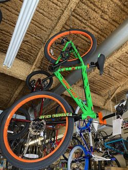 Savage Flyer Se Bike