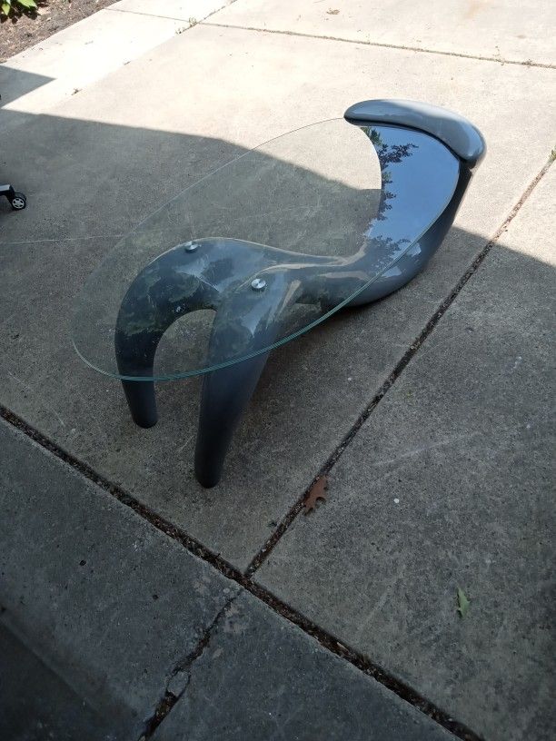 Oval Coffee Table