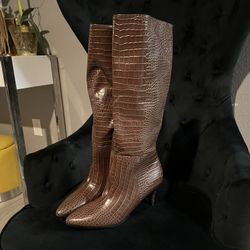 Low Hell Boots Size 7