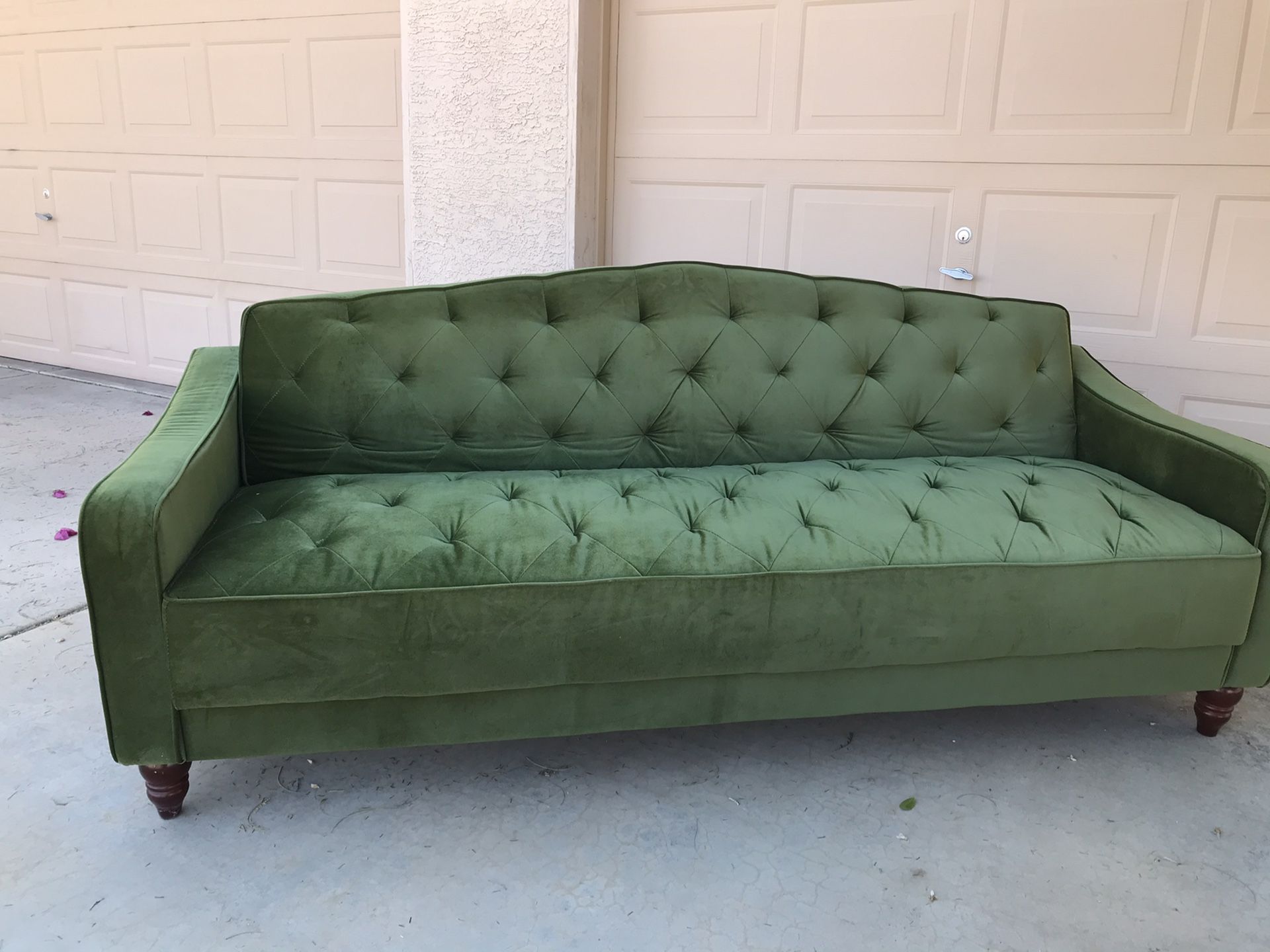 Stylish Green Soft Velvet Couch/Futon