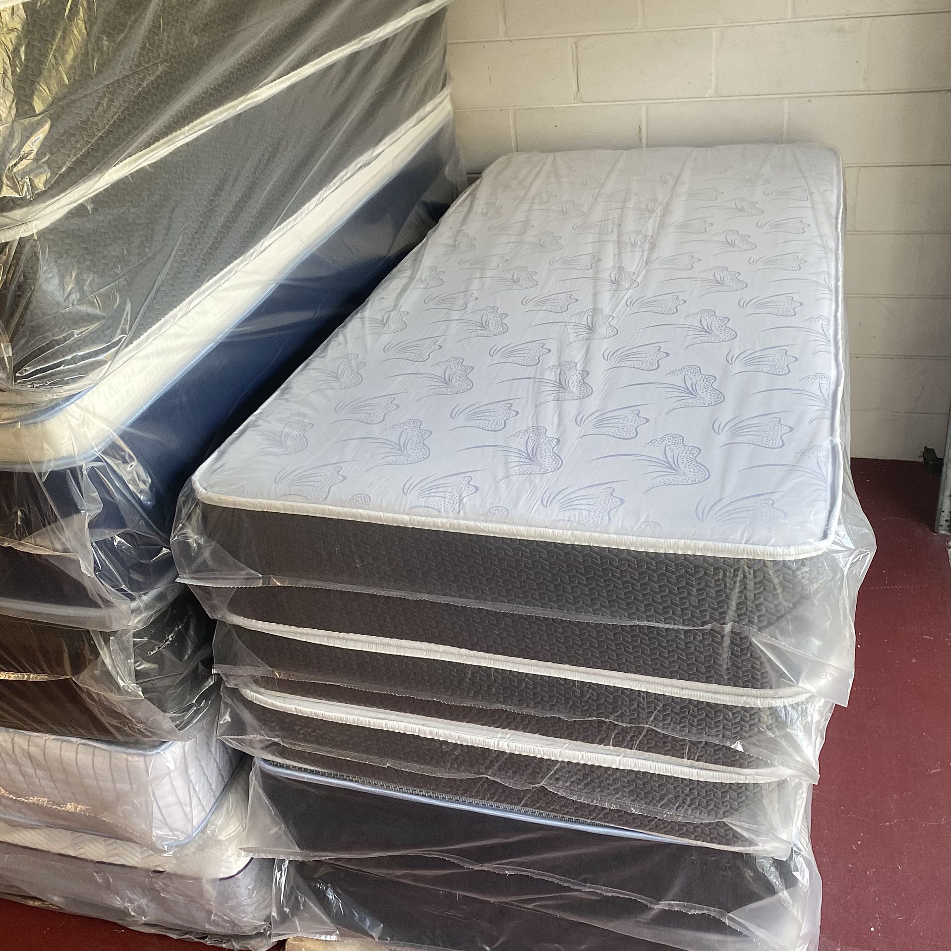 Twin Size Mattress 10 Inches Thick Excellent Comfort Also Available: Full, Queen And King New From Factory Delivery Available