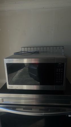 Panasonic 1200W Microwave
