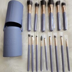 Luxie Dreamcatcher Brush Set *** PRICE IS FIRM *** New 15 brushes RV $175 100% authentic Thumbnail