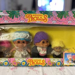 Vintage Wedding Trolls 20 Piece Set (Box has shelfware)