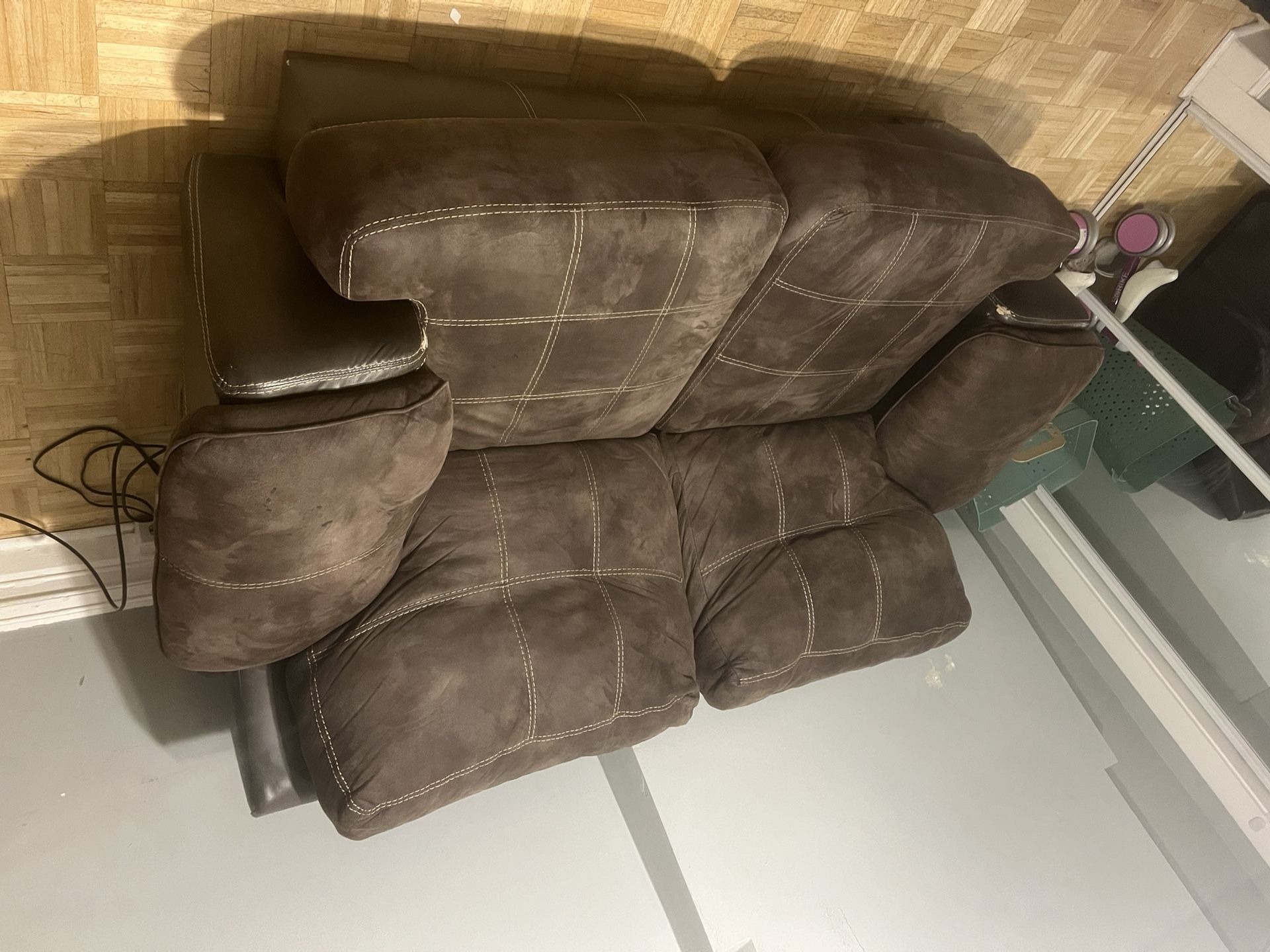 Free Love Seat
