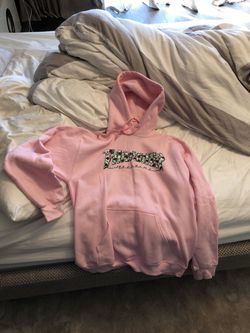 Cheap Hyped Thrasher hoodie, pink with roses, size M