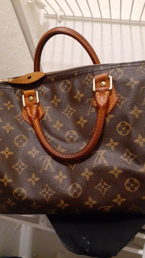 Louis Vuitton Handbag (monogram) for Sale in Miami, FL - OfferUp