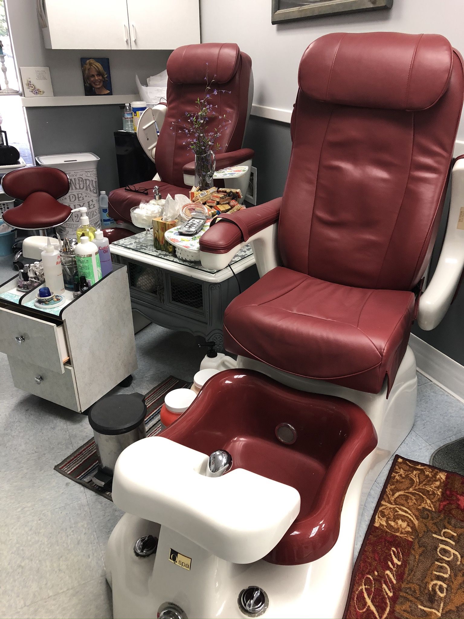 Pedicure station