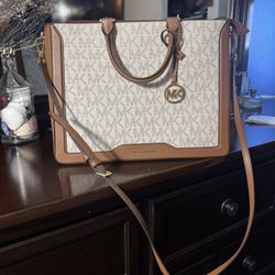 Micheal Kors New Purse