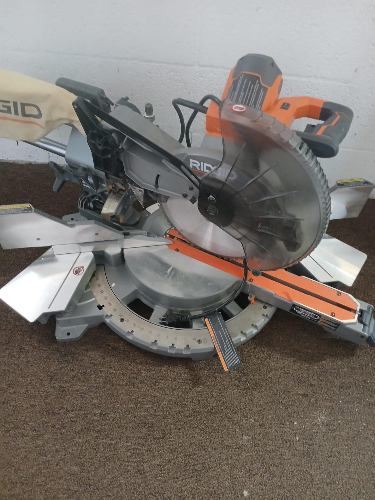 Saw And Compressor Combo