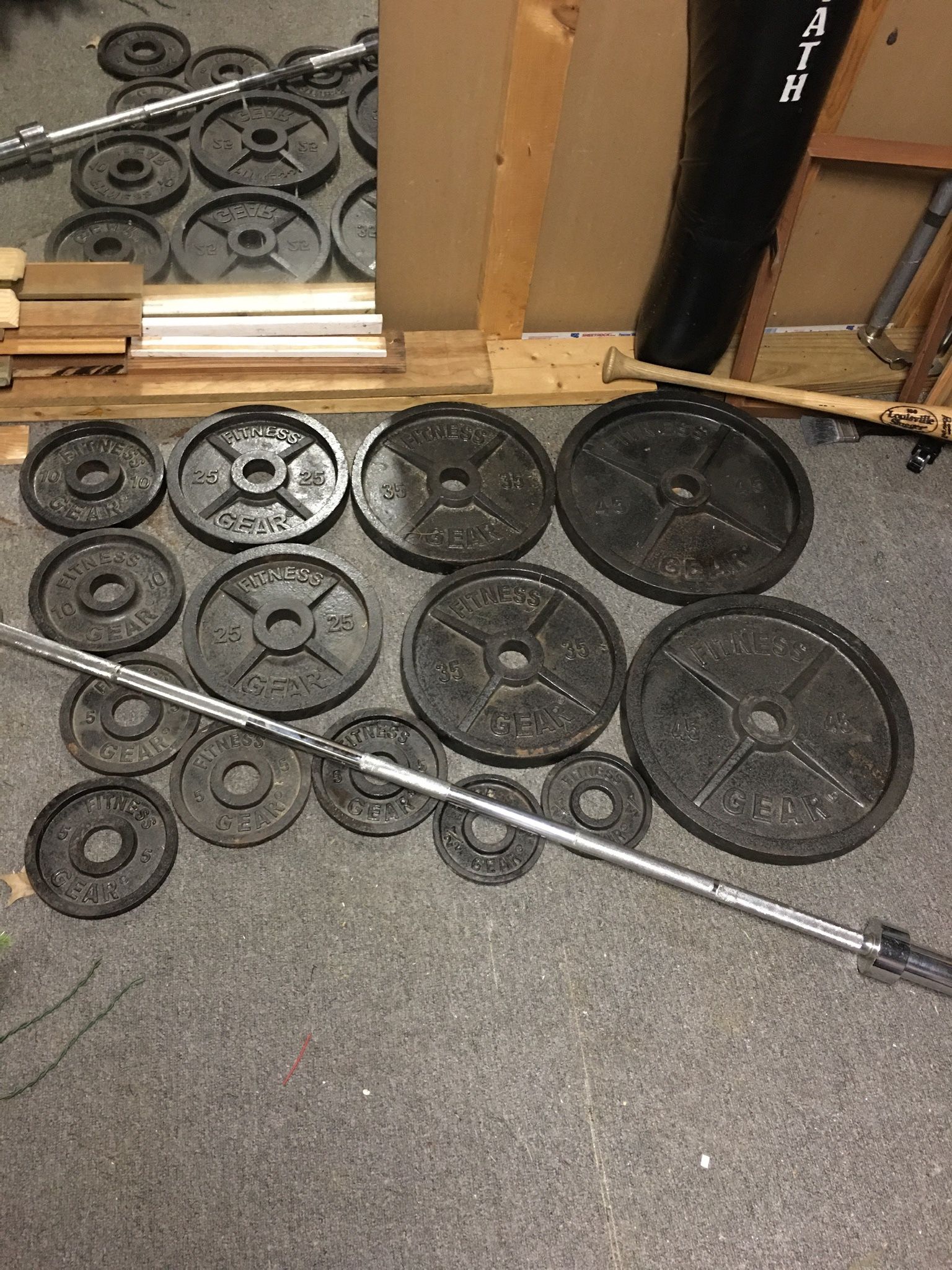 300 lb Olympic Weight Set