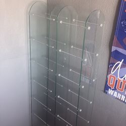 Glass shoe shelf’s