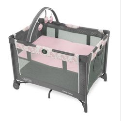 NEW! Graco Pack 'n Play On the Go Playard, Kate, Unisex, 21.21 lbs