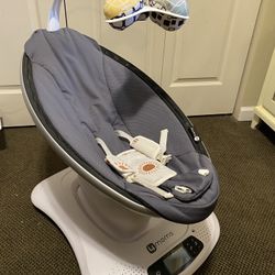 4moms MamaRoo Baby Rocker