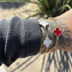 BAÑADO EN ORO // GOLD PLATED 