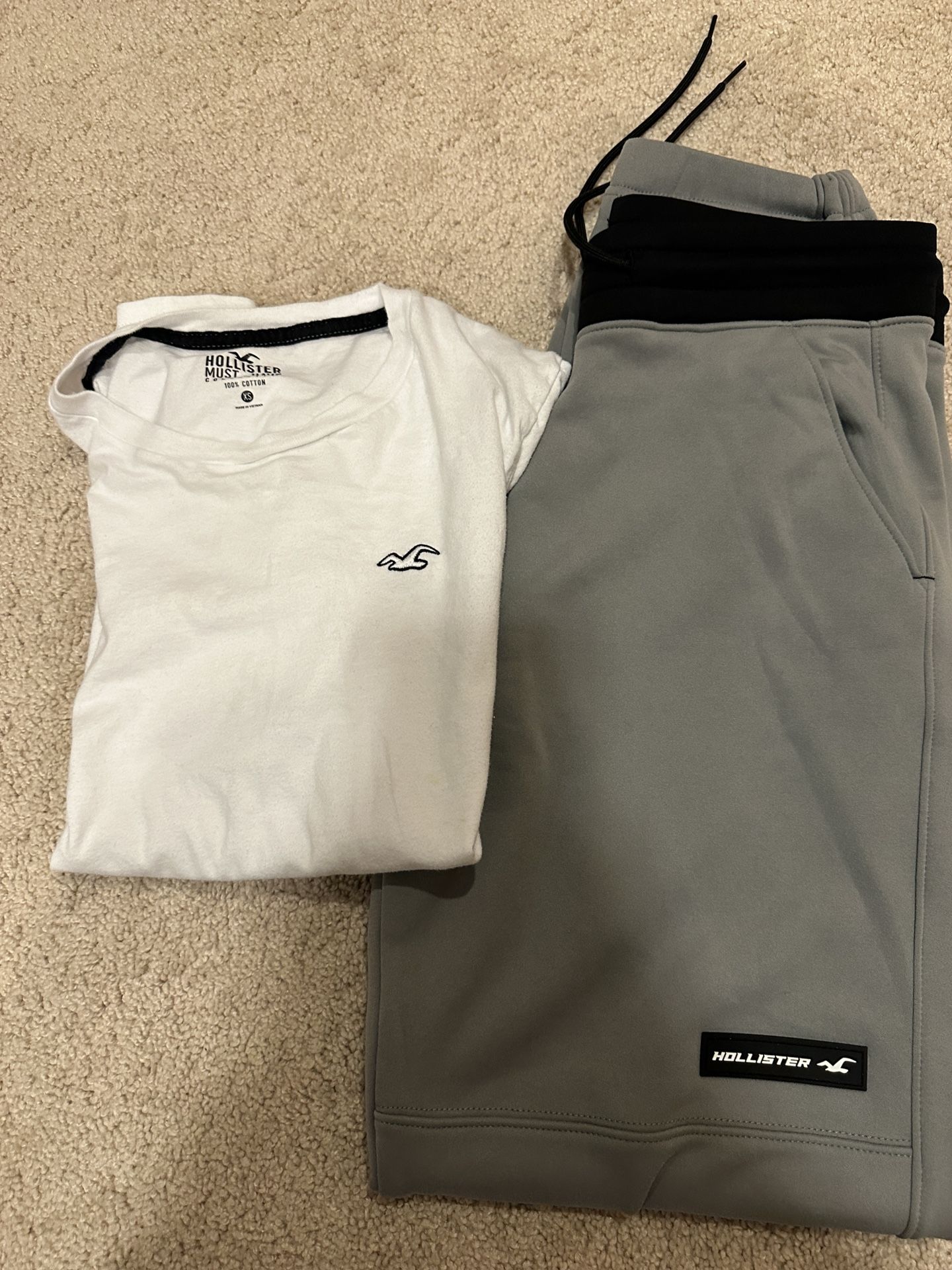 Adults Size  S Hollister Pant Joggers & White Plain T-shirt