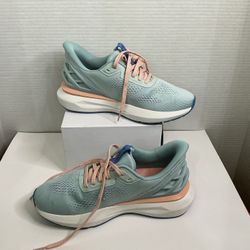 Kizik Women Sneakers