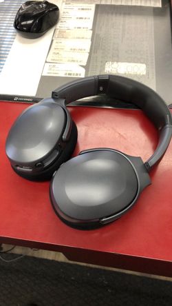 1003 Skullcandy Over-Ear Wireless Headphones 573931