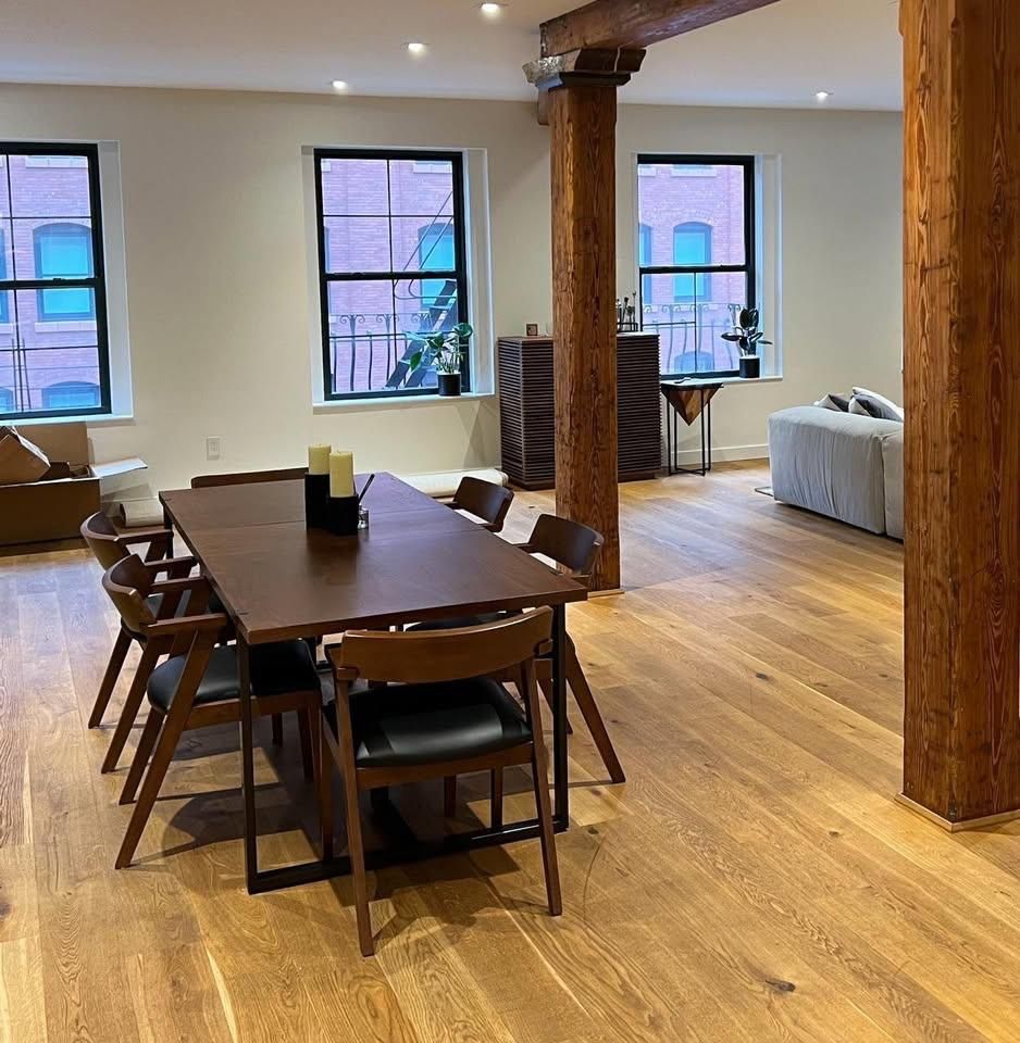 Walnut Extendable Dining Table + 6 Dining Chairs