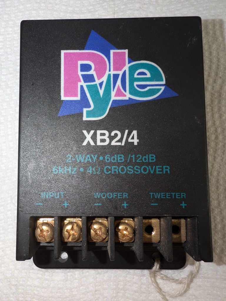Pyle XB2/4 2 Way 6dB 12dB 6kHz 4 CROSSOVER Input Woofer Tweeter. 1098345