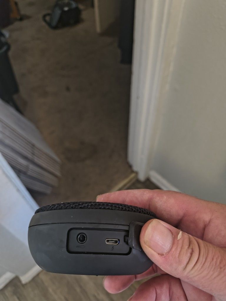 JBL. Works Great. Loud AF