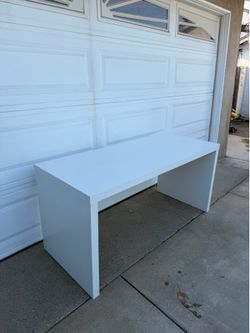 White Desk