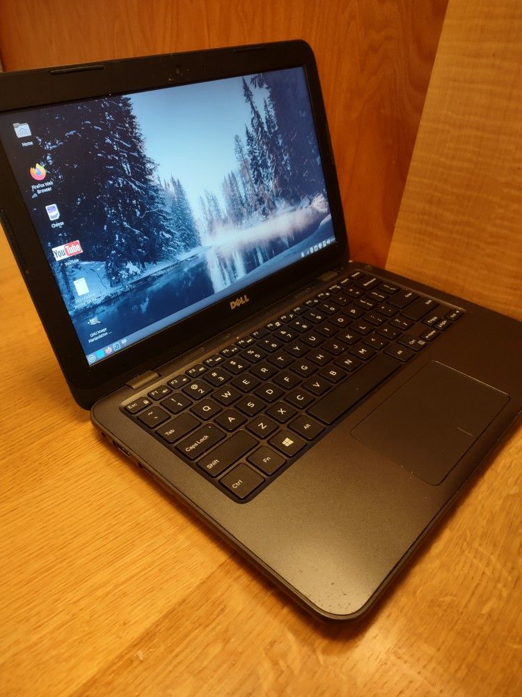 Dell Inspiron 3180 Great Little Laptop For On The Go Fully Loaded Asking $90