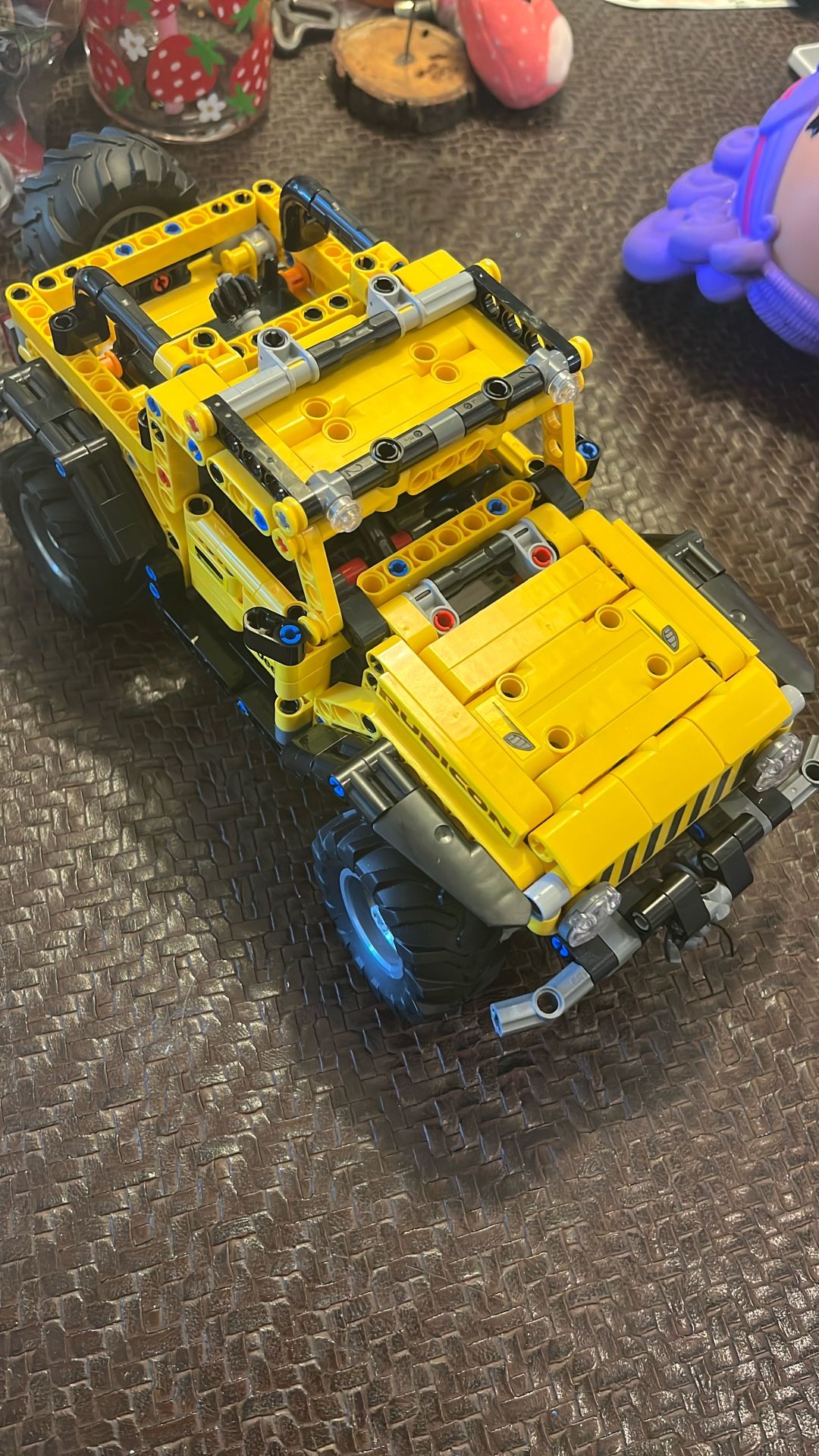 LEGO TECHNIC: Jeep Wrangler (42122)