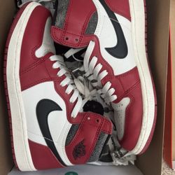 Jordan 1 Retro- Chicago Lost And Found 
