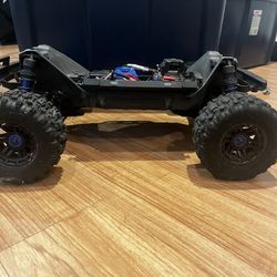 Traxxas Maxx V2 RC Car